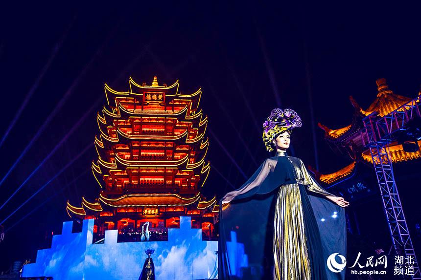 �S�Q��ǰ���ݕr�д��� 2021��h���H�r�����M(f��i)��(ji��)�_Ļ������W(w��ng) �����Ôz