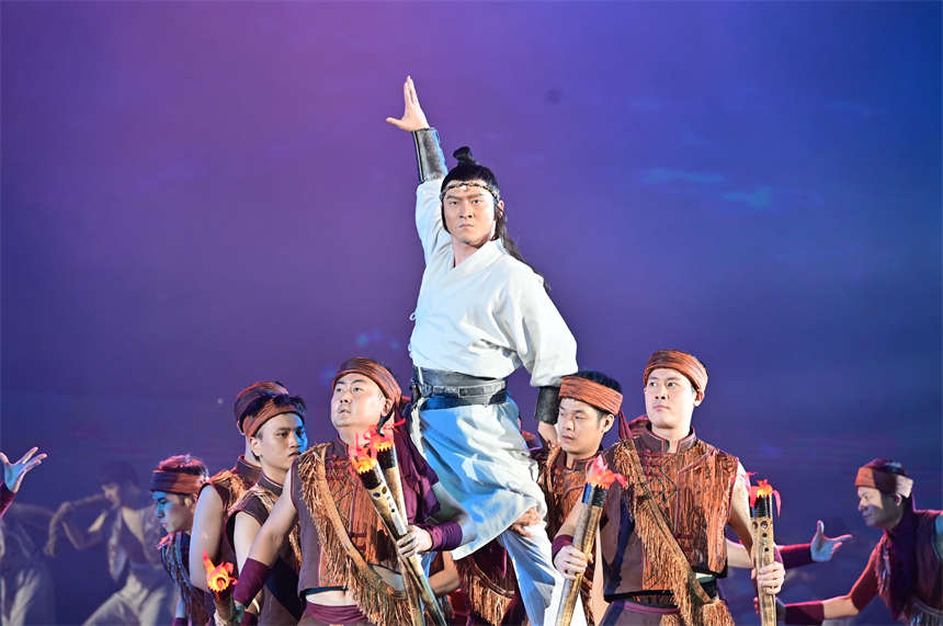 第十二屆中國(guó)長(zhǎng)江三峽國(guó)際旅游節(jié)在湖北宜昌開(kāi)幕【9】