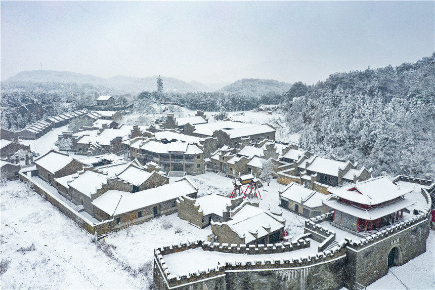 �����t����ѩ����V ��ѩӳ���� 