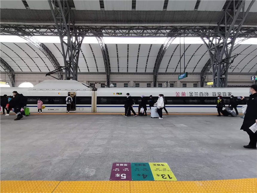 �ÿ��ڝh�ڻ�܇վ��܇���������z