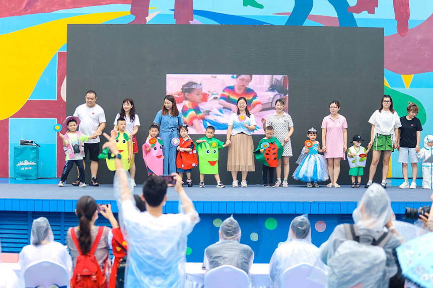 ͯȤ���b����