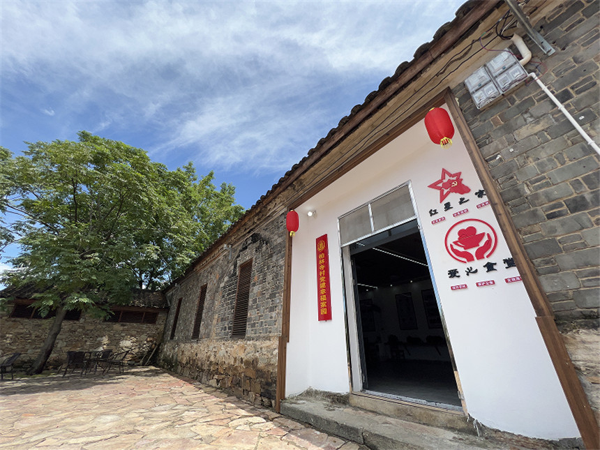 締造美好環(huán)境與幸福生活 打造鄉(xiāng)村振興“示范片”。