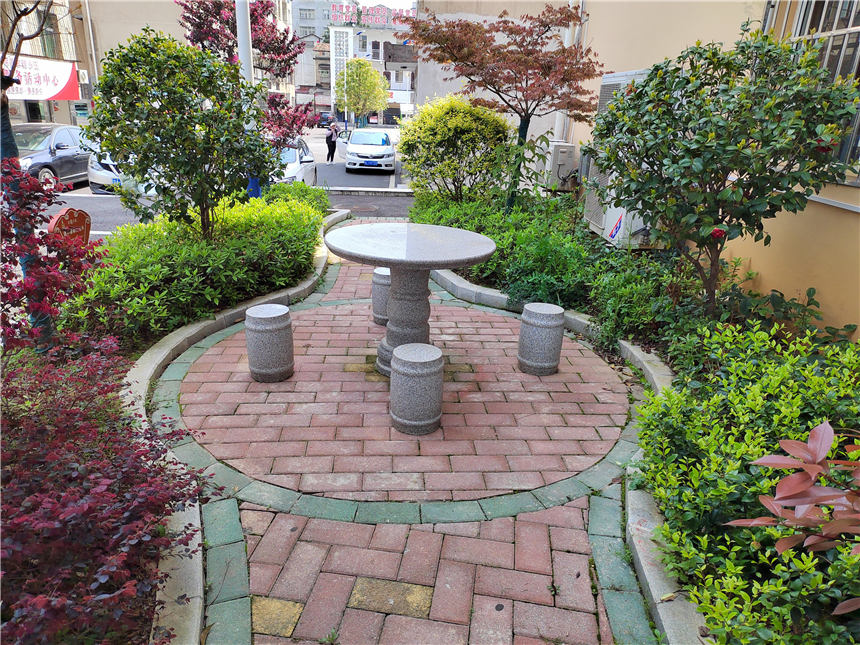 湖北咸寧南昌路社區(qū):黨建引領(lǐng)共同締造 老舊小區(qū)蝶變【3】