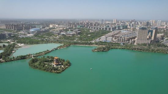 和田市昆侖湖公園。和田地區(qū)融媒體中心供圖