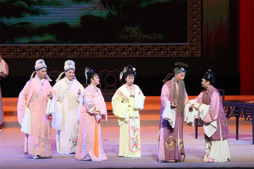 湖北黃梅:過大年唱大戲 正月戲味濃