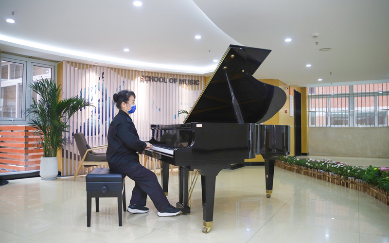 熱愛音樂的袁素琴。徐浦暢攝