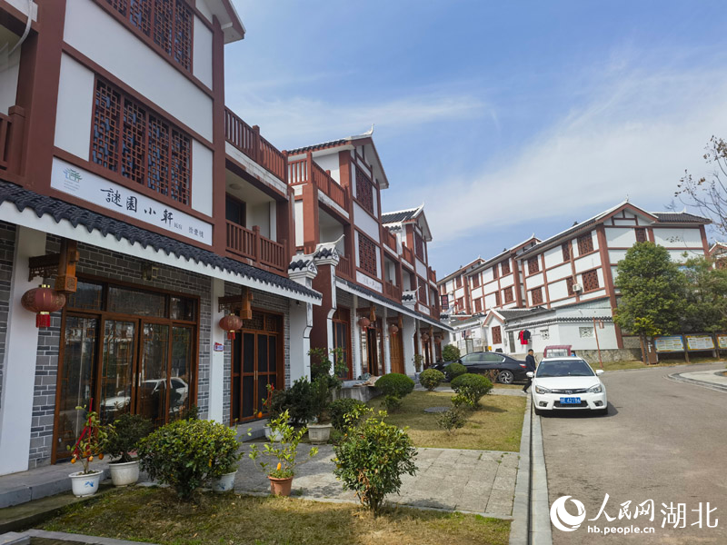 宜都市青林寺村，“上岸”漁民吃上旅游飯。人民網(wǎng) 周雯攝