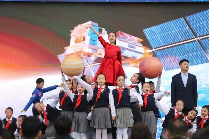 湖北荊門:科技教育開放周 點亮學生科技夢