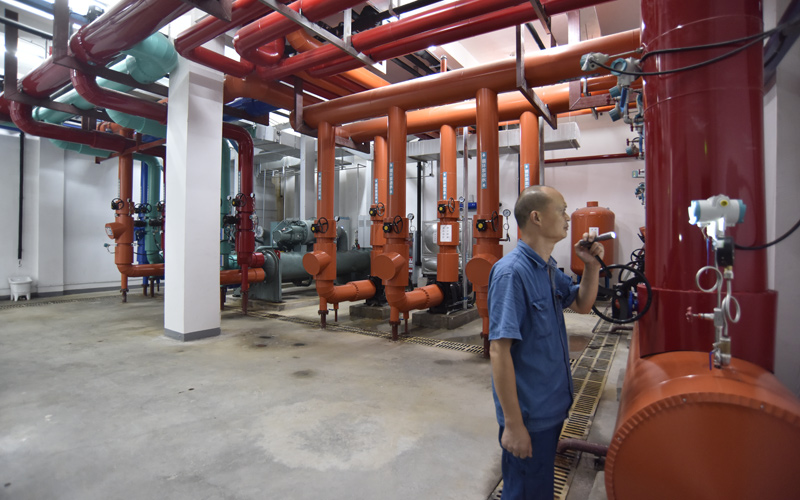 正在使用中的地源熱泵空調(diào)系統(tǒng)。駱毅攝