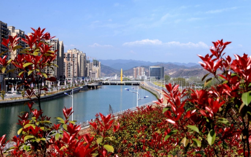 天河流域山清水秀。黃江平攝