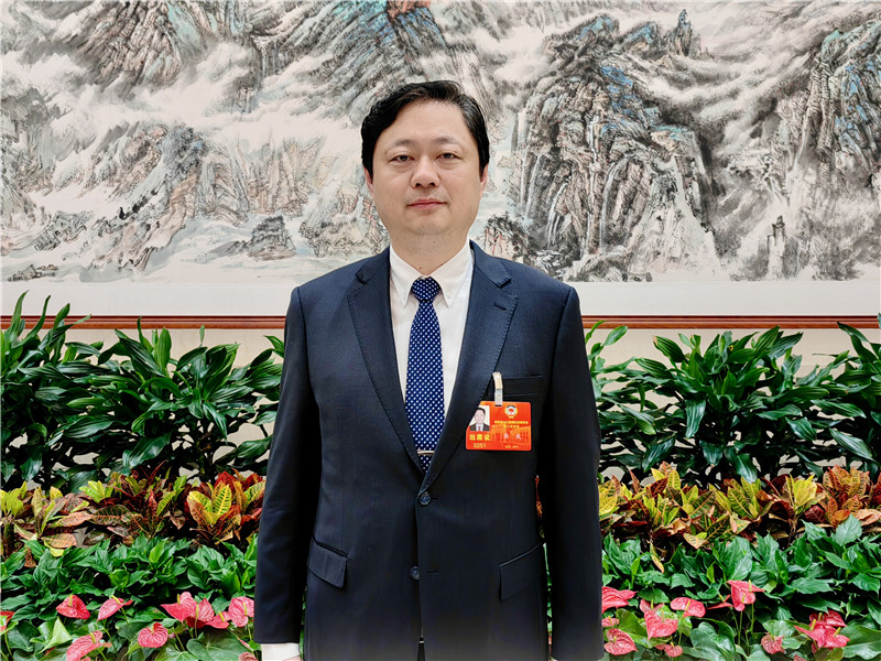 省政協(xié)委員、武漢大學副校長龔威。受訪者供圖