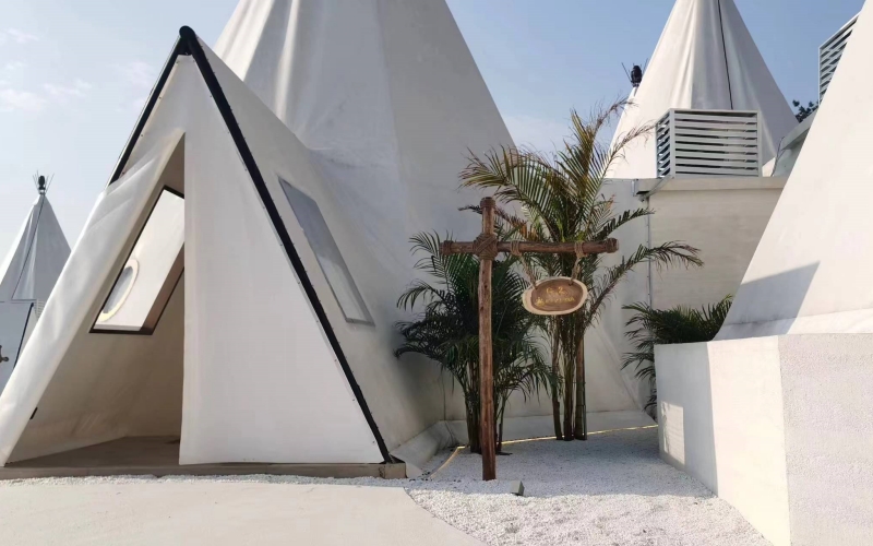 伊爾那非伽酒店形如帳篷十分有趣。西西攝