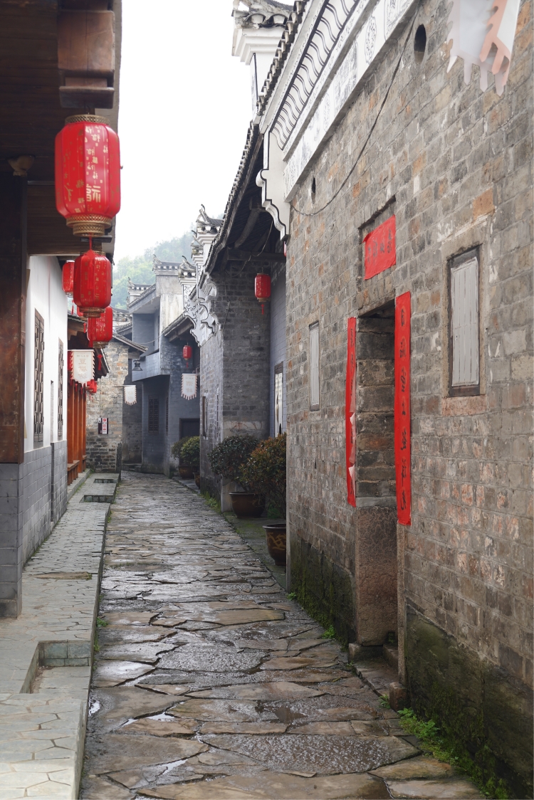 通山石門村長(zhǎng)夏畈古民居群。人民網(wǎng)記者 周雯攝