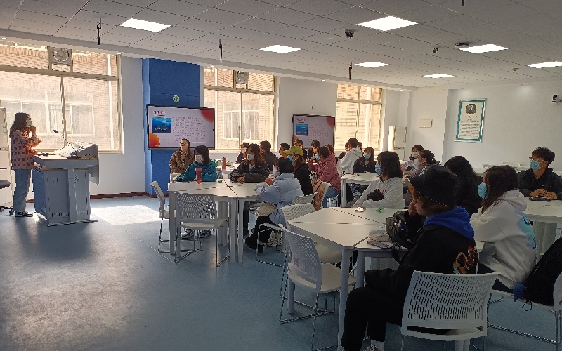 “學(xué)習(xí)小組”現(xiàn)場。學(xué)校供圖