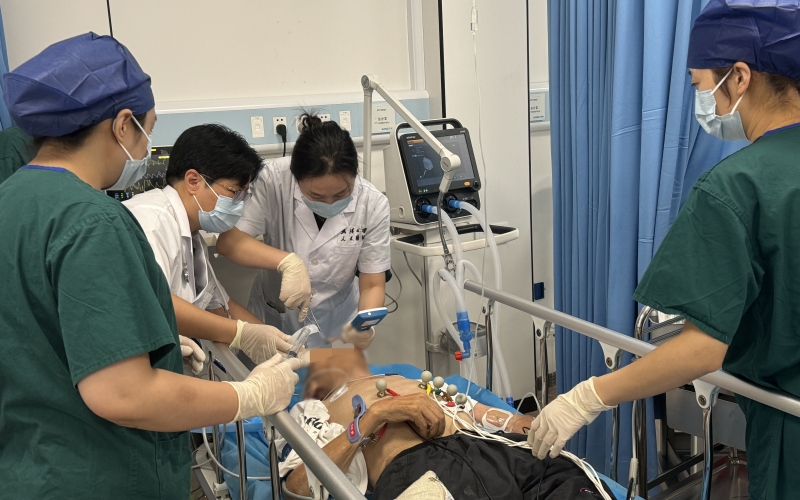 武漢大學(xué)人民醫(yī)院（湖北省人民醫(yī)院）洪山院區(qū)啟用。