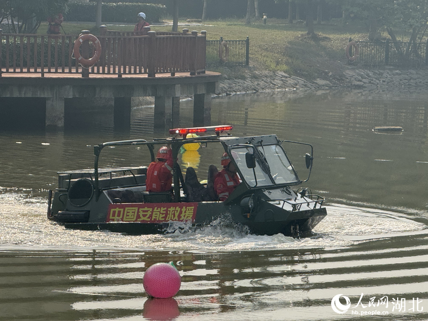 全地形車展示。