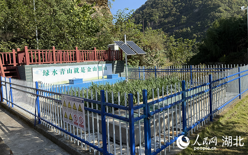 微動(dòng)力污水處理設(shè)施。人民網(wǎng)記者 張雋攝