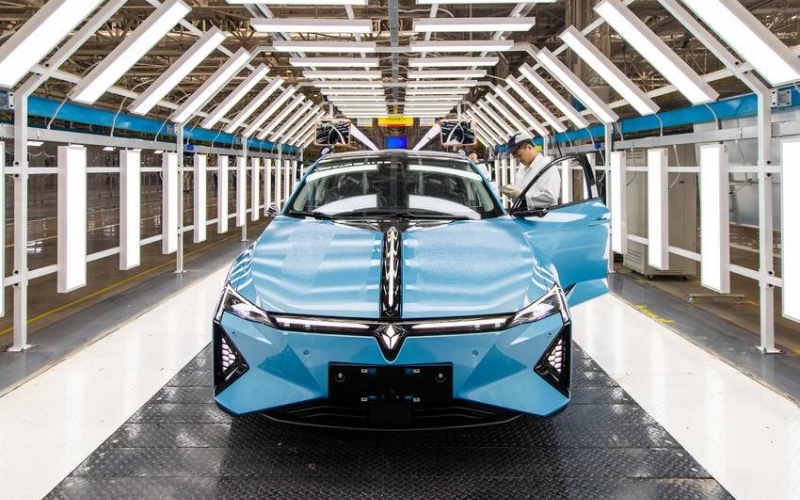 2024年武漢經(jīng)開(kāi)區(qū)又建成投產(chǎn)兩個(gè)新能源整車(chē)廠。