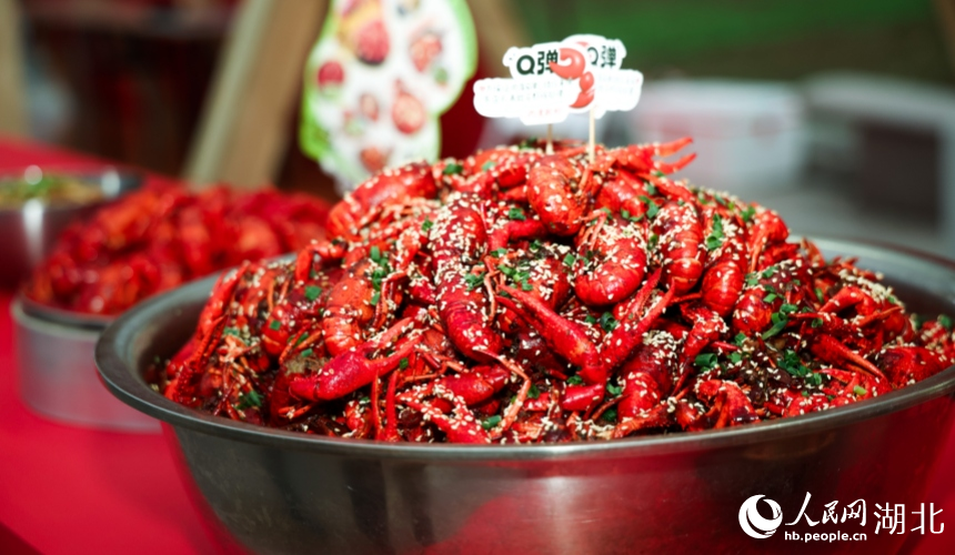 湖北武漢：一只蝦撬動(dòng)全城消費(fèi)【7】