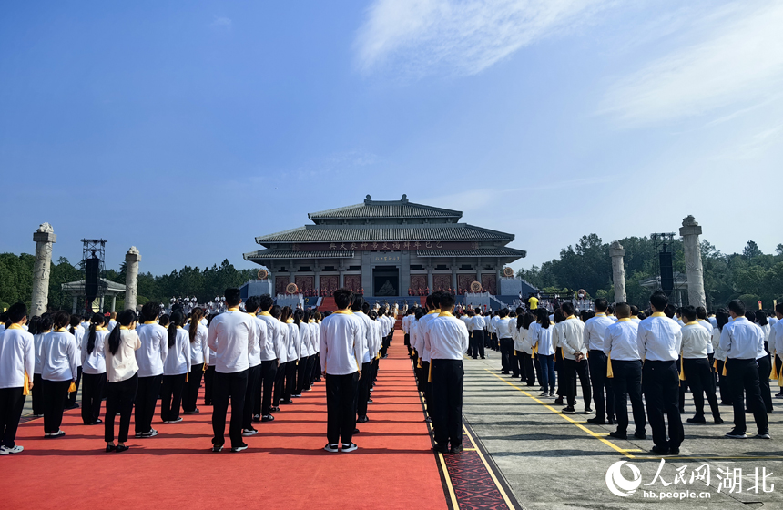 大典現(xiàn)場(chǎng)。人民網(wǎng)記者 張穎攝