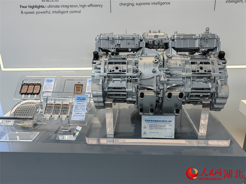 馬赫動(dòng)力系列產(chǎn)品展示。人民網(wǎng)記者 郭婷婷攝