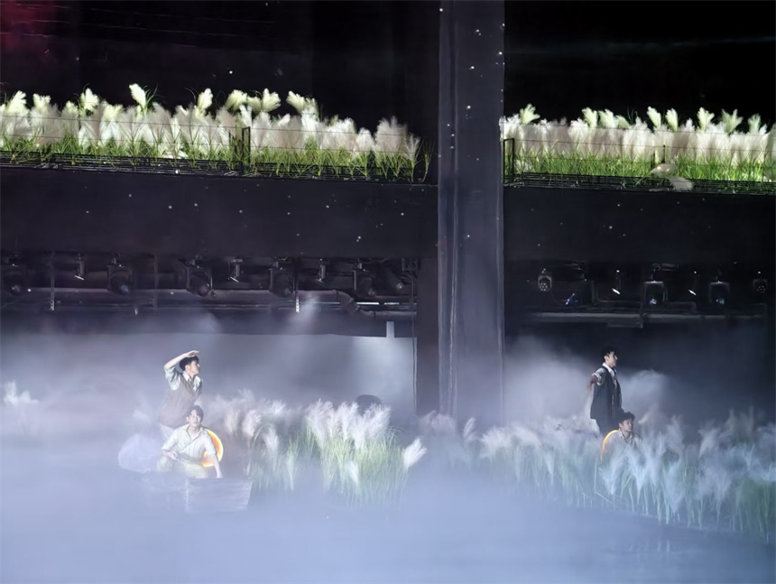 5D生態(tài)劇場《洞庭幻境》。人民日報記者 孫超攝