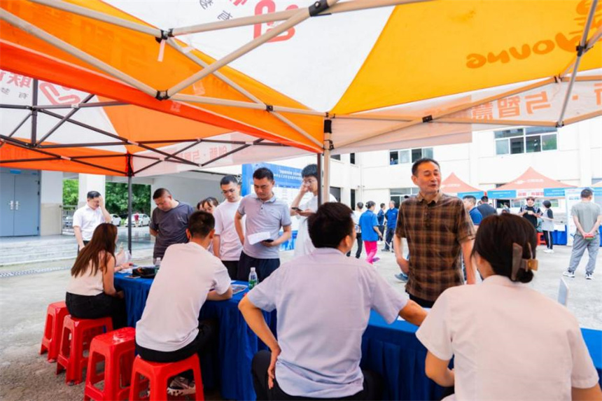 湖北宜昌舉辦特種作業(yè)人員“就業(yè)聯(lián)動(dòng)”專場(chǎng)招聘會(huì)