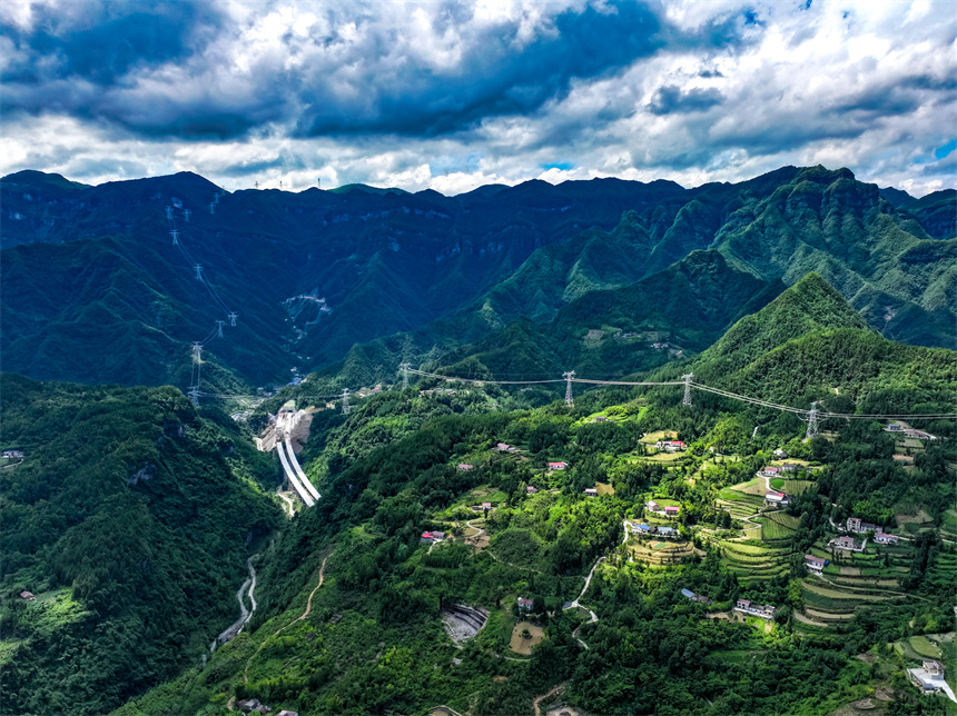 打通巫峽天險(xiǎn)！安來(lái)高速向“最后斷點(diǎn)”沖刺