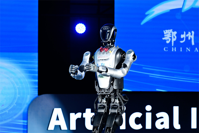 機(jī)器人展示。