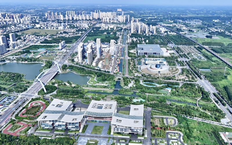 湖北潛江：民生實(shí)事落地暖人心