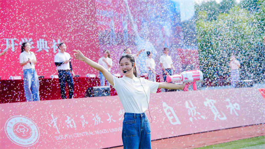 暖場活動。學校供圖