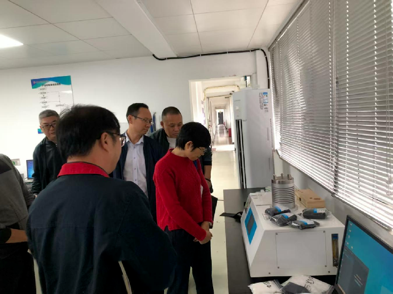 省纖檢局荊門分局正在企業(yè)走訪調(diào)研。