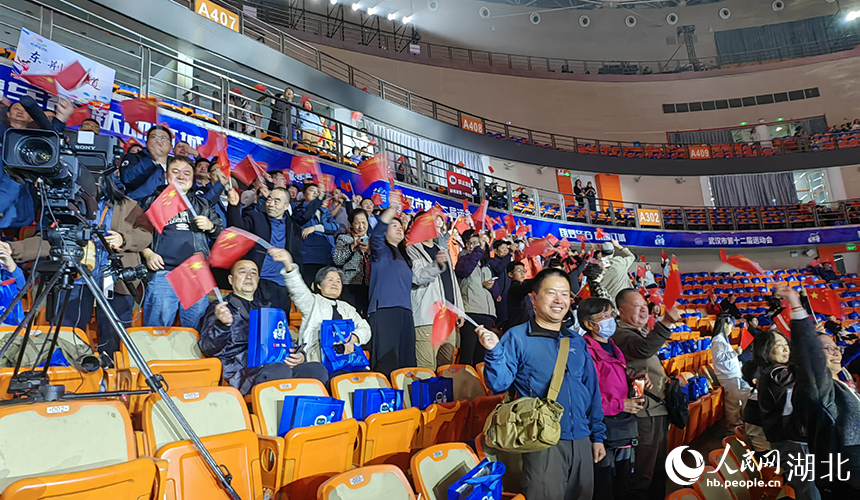 光子機器人點燃圣火,武漢第十二屆運動會開幕【6】