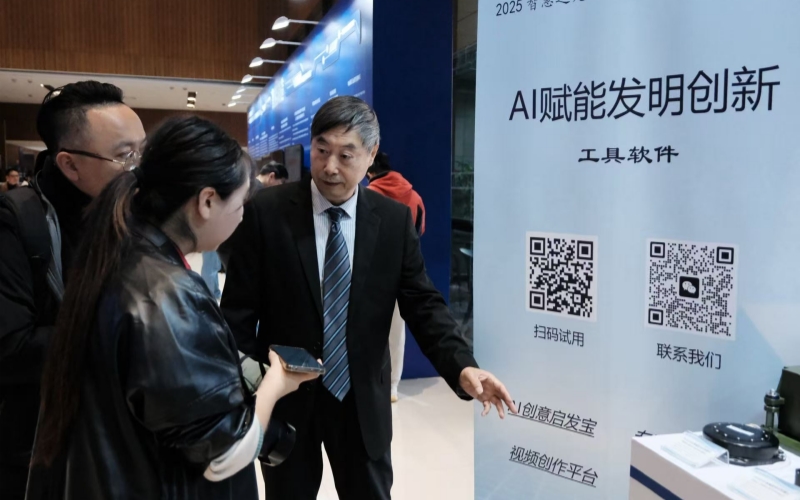 活動(dòng)現(xiàn)場(chǎng)。杜槿霖?cái)z