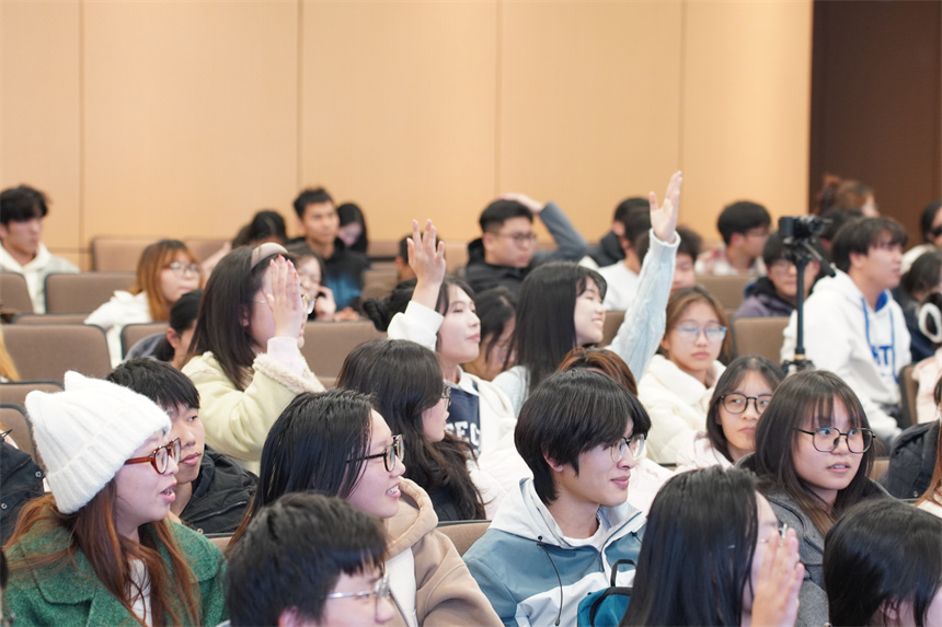 武昌首義學(xué)院學(xué)子知識(shí)賽場(chǎng)賡續(xù)百年血脈【3】