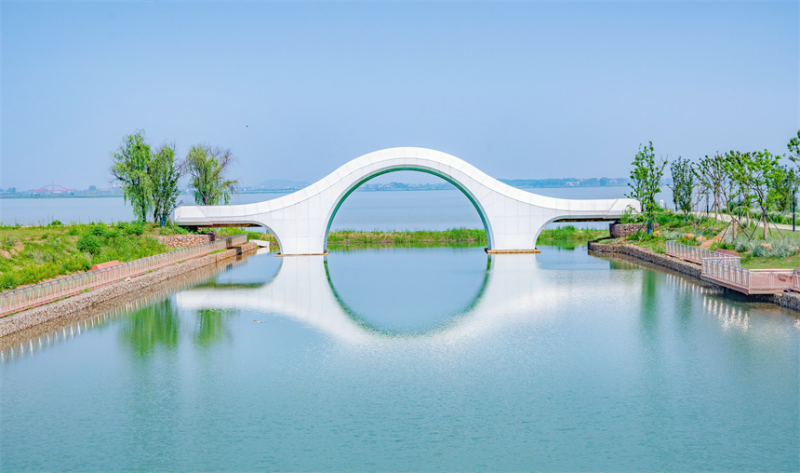 梁子島上的拱橋