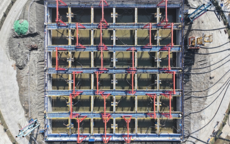 沉井下沉到位近景。