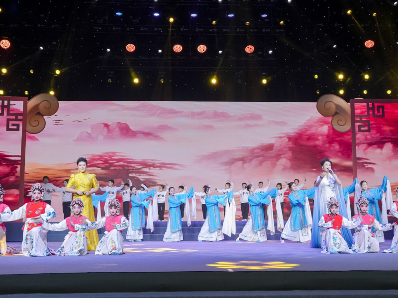 武漢市尋找”小小戲劇傳承人“成果展演現(xiàn)場。武漢市教育局供圖