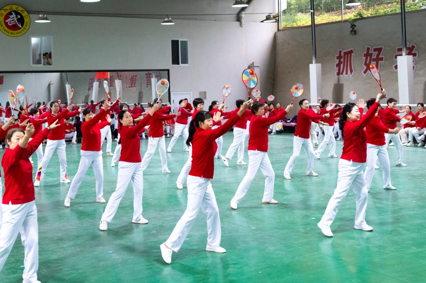 2025年全國(guó)柔力球大篷車公益惠民推廣萬(wàn)里行活動(dòng)。