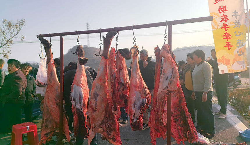 賣特產(chǎn)、秀手藝、展技能 鄉(xiāng)村市集攪熱冬日田野【7】