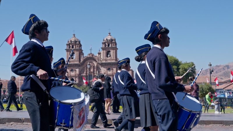 攝制組前往秘魯拍攝太陽節(jié)。