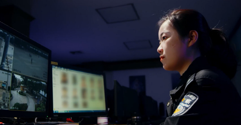 在城市光網(wǎng)底座支撐下，反恐、網(wǎng)安、技偵等關(guān)鍵業(yè)務(wù)實現(xiàn)高速運轉(zhuǎn)。